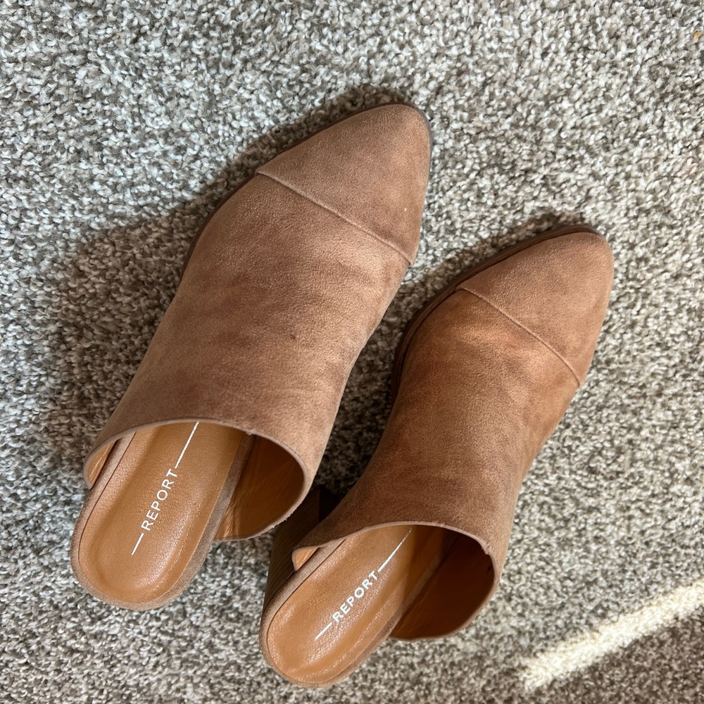 Report Tan Leather Mules with Pointed Toe